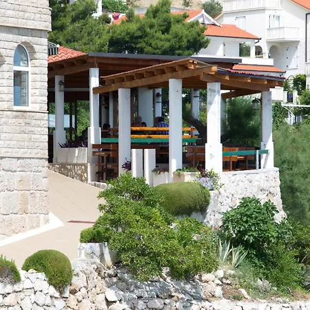 Apartments By The Sea Pisak, Omis - 7520 *